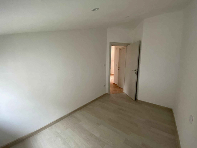 Apartments mit zwei Schlafzimmern in einem ruhigen Teil von Tivat — photo 10